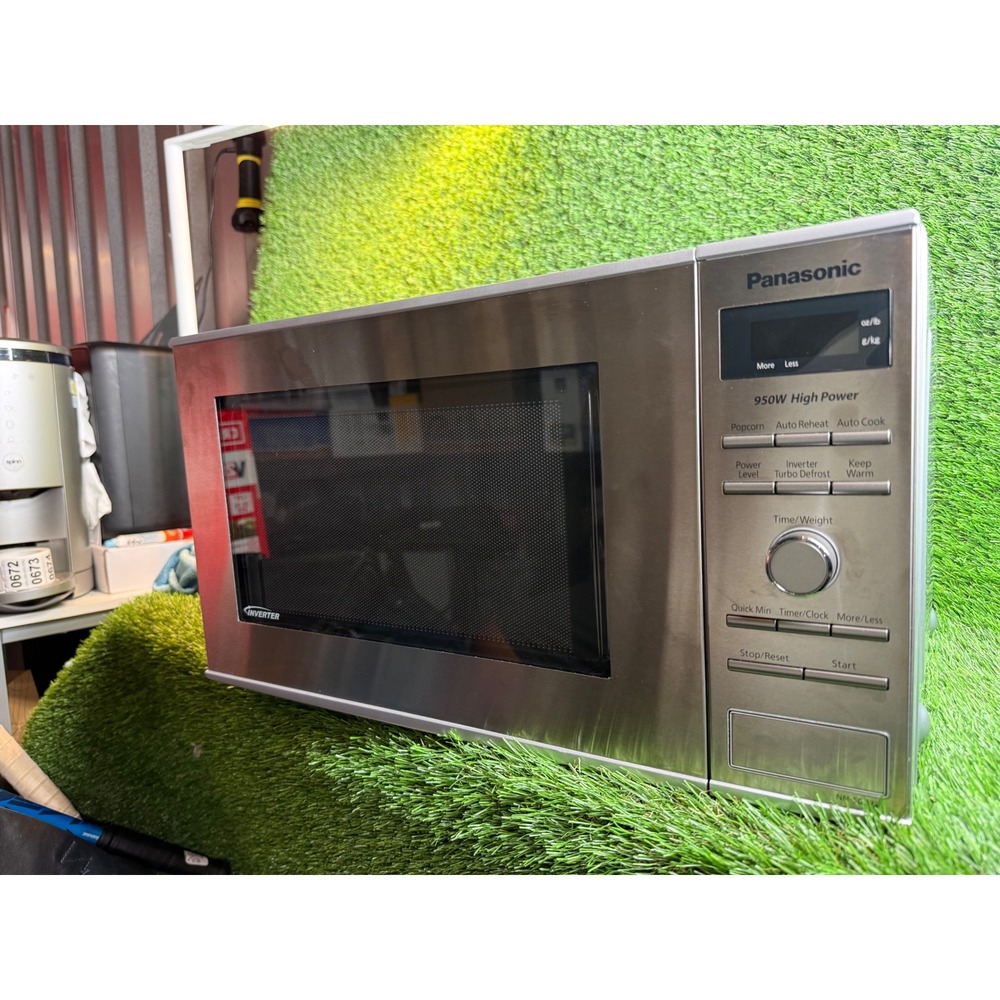 Panasonic NN-SD372S Inverter Microwave Oven 950W Stainless Steel Countertop